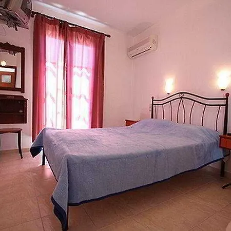 Hotel Vakhos Island *